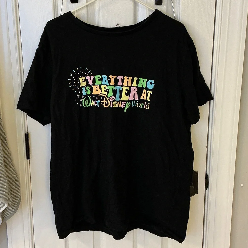 Disney Black T-Shirt with White Castle Print - Picture 1 of 4